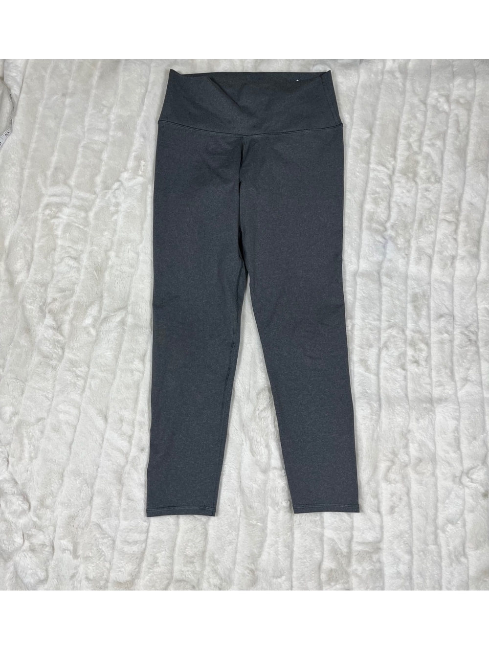 Aerie M Athletic Active Fall Tight Fit Grey Capri Skinny Yoga Legging Pants